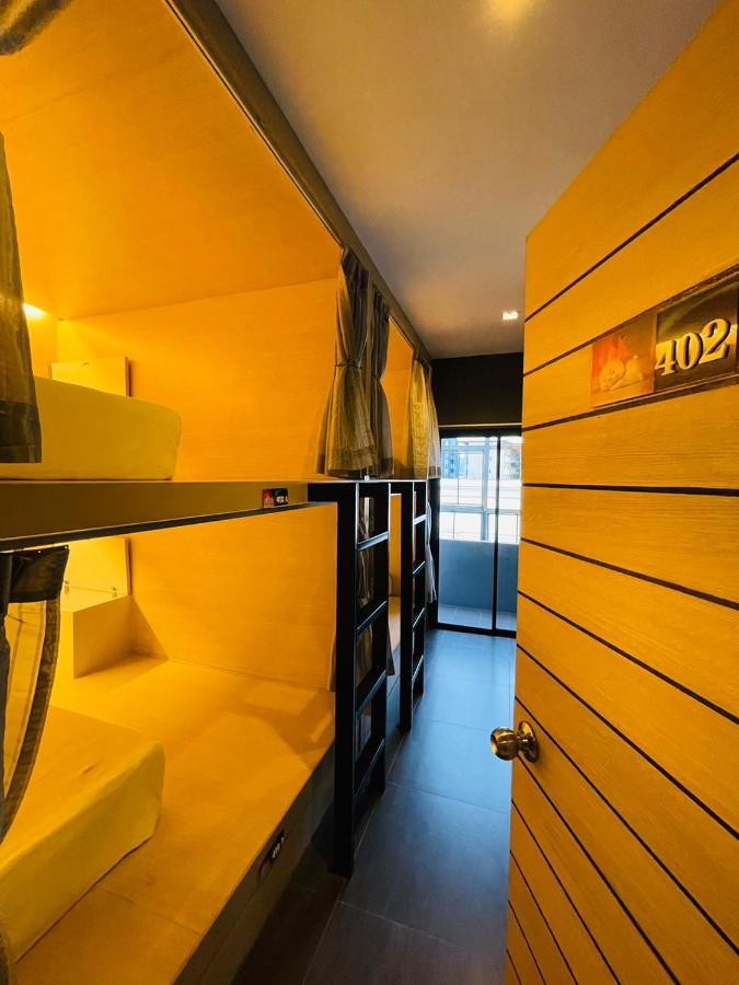 Rabbitel Phuket Hostel Exterior photo
