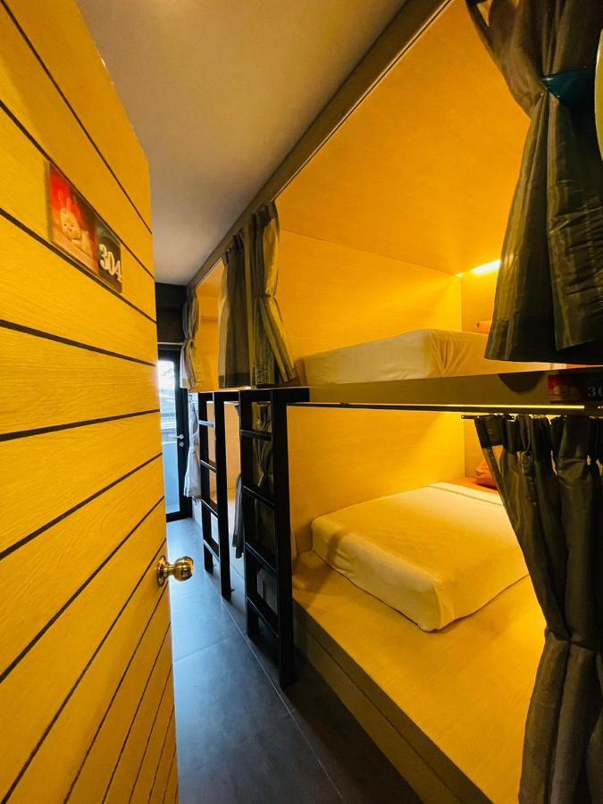 Rabbitel Phuket Hostel Exterior photo