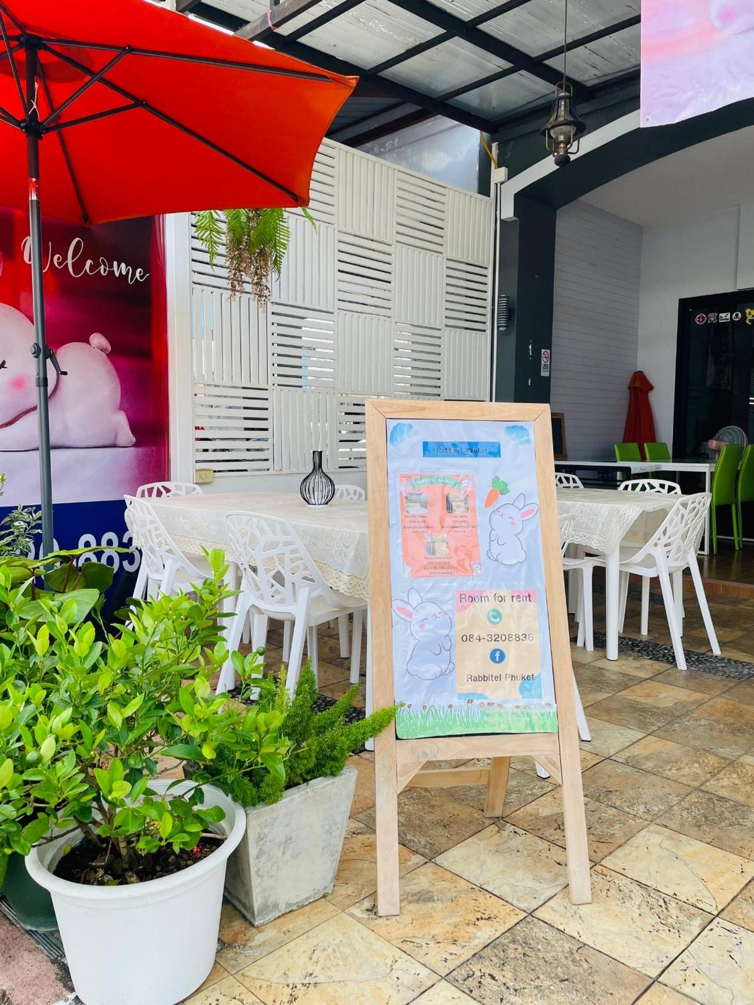 Rabbitel Phuket Hostel Exterior photo